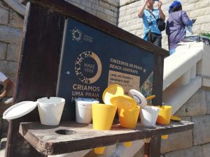 En las playas portuguesas se ofrecen ceniceros