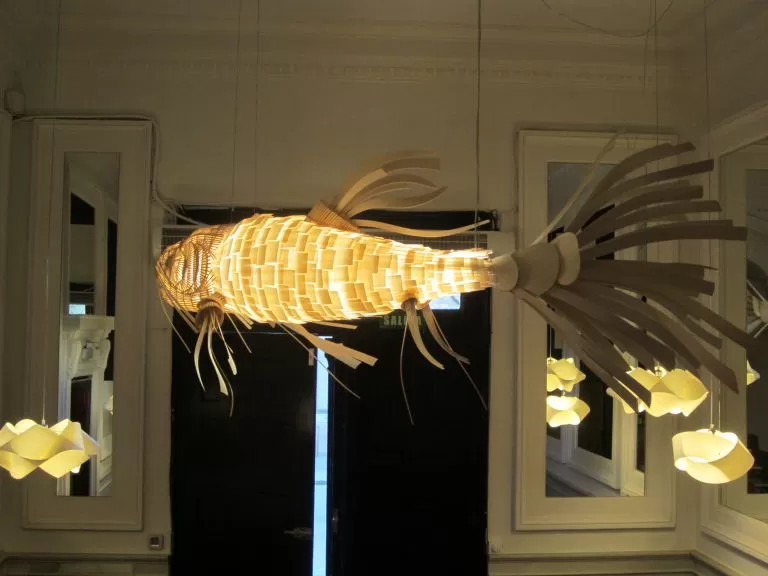 KOI la lámpara surreal. De LZF en CasaDecor 54º edición