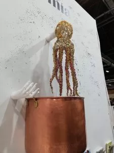 Escultura de un pulpo en Fitur