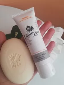 Jabón y crema de manos de leche de burra