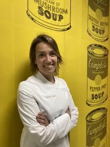 Xandra Luque, chef en cocina de la Clínica Universidad Navarra
